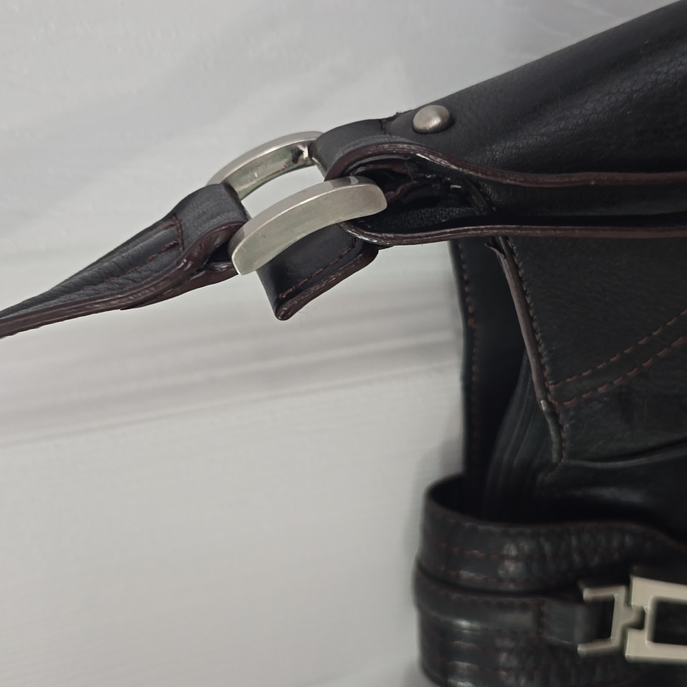 Etienne Aigner Pebbled Leather Shoulder Handbag Black Zip Charm - Picture 8 of 17